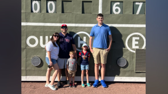 Are 15 ani și o înălțime de 2.13 m: "Situația scapă de sub control". Cauza neașteptată descoperită de medici