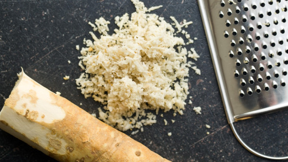 Beneficiile hreanului pentru sănătate. E unul dintre cele mai puternice antibiotice naturale. Contraindicații și cum să-l consumi