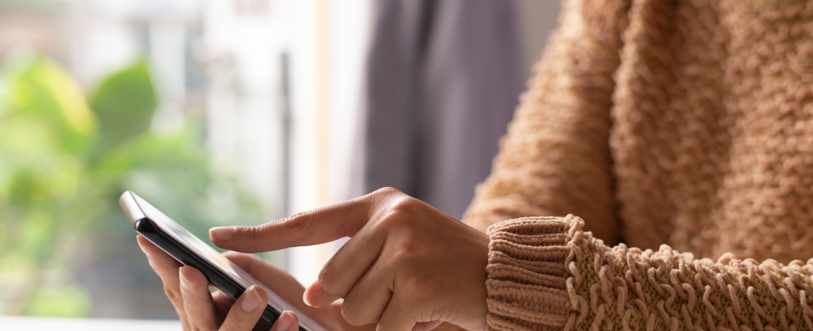 telefon, social media, scroll