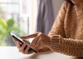 telefon, social media, scroll