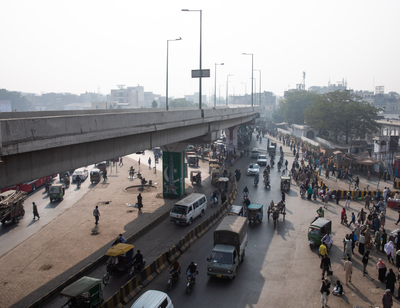 Pollution Chokes Pakistani City Of Lahore