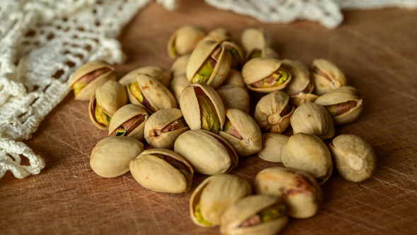 Fisticul, gustarea care îți poate schimba sănătatea. Ce efecte are dacă îl consumi regulat și cum îi strică ciocolata Dubai beneficiile