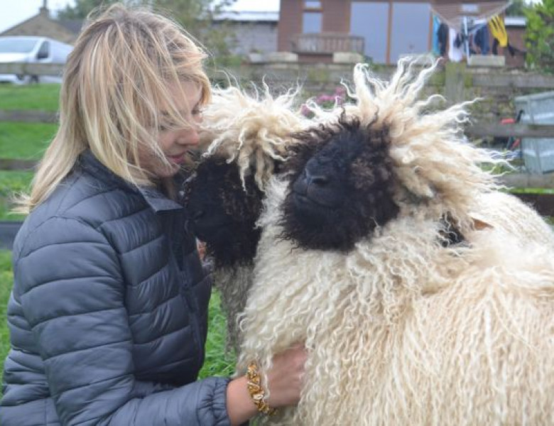 Hannah cu oile sale, Izzy și Ida/ Instagram