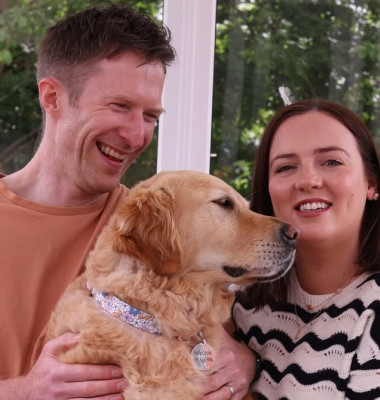 O cățelușă i-a salvat viața stăpânului său, care a intrat în stop cardiac în timp ce dormea/ Foto: Instagram