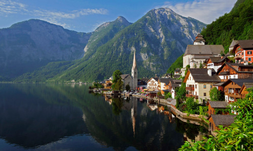 Town of Hallstatt on Lake Hallstatt, Salzkammergut, Upper Austria, Austria