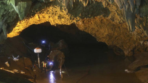 Peștera thailandeză