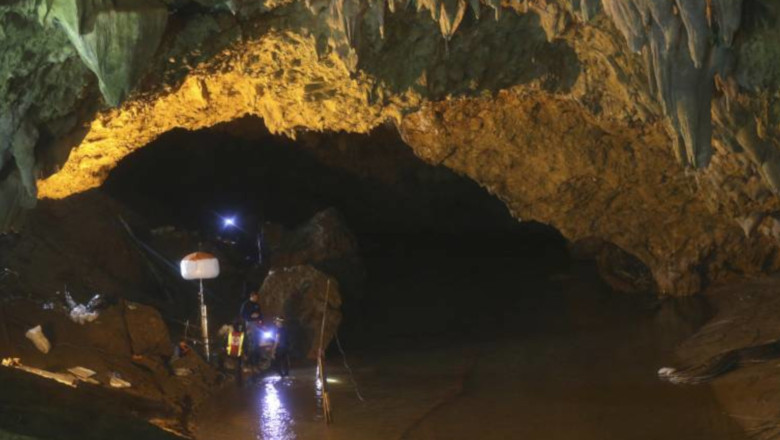 Peștera thailandeză