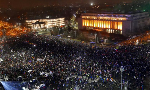 Proteste la Guvern