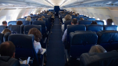 Interiorul unui avion
