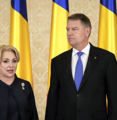 APTOPIX Romania Government