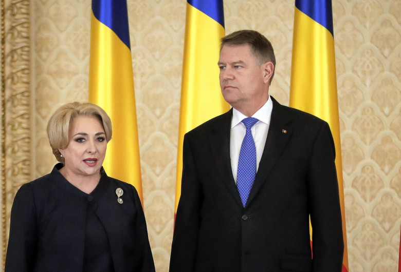 APTOPIX Romania Government