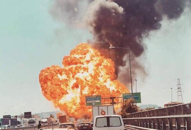 Explozie în Bologna