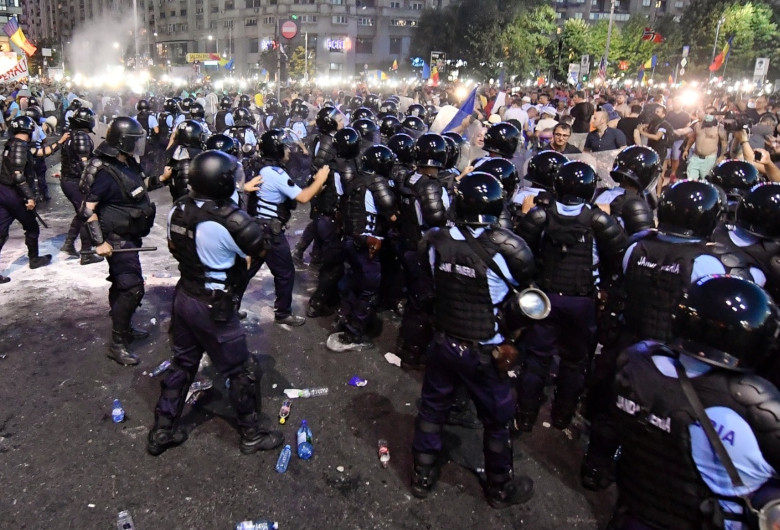 Protestul diasporei, 10 august, Piața Victoriei