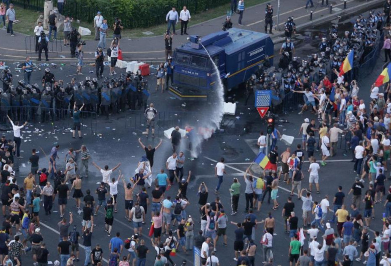 protest 10 august 1