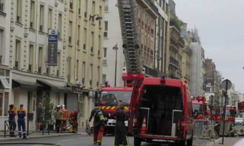 Incendiu la un hotel din Paris