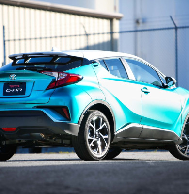 2018-Toyota-C-HR-rear-three-quarters-03