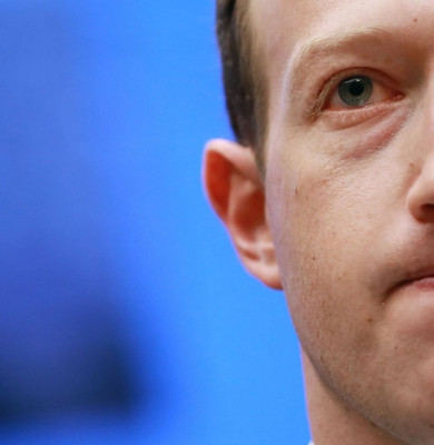 Mark Zuckerberg trist