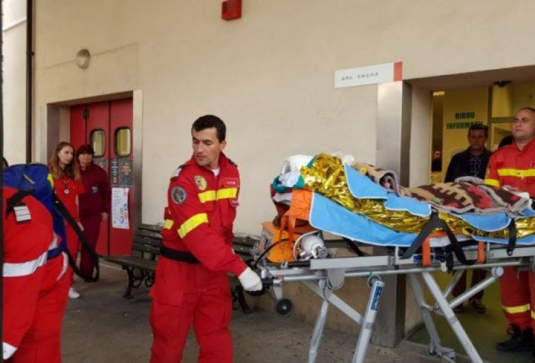 Pacient ars cu medici