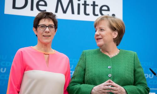 Angela Merkel cu Annegret Kramp Karrenbauer