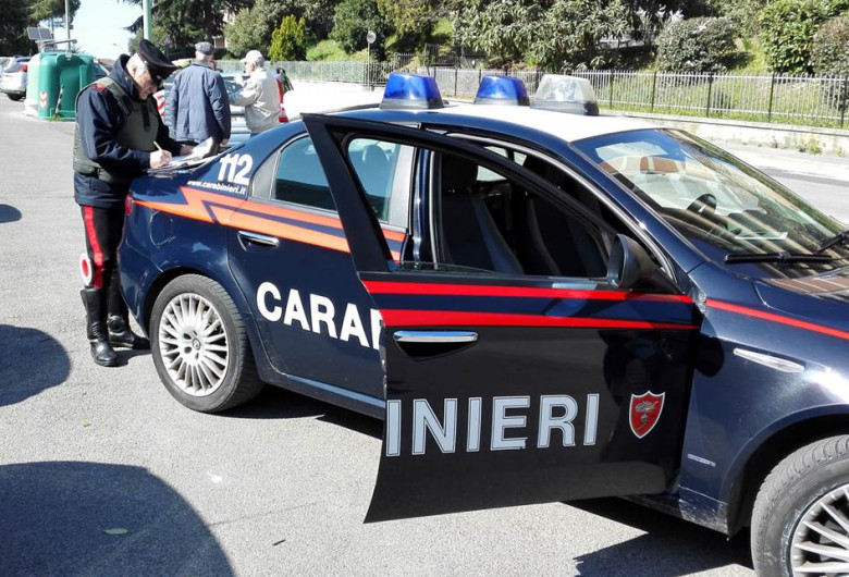 Poliția italiană, carabinieri