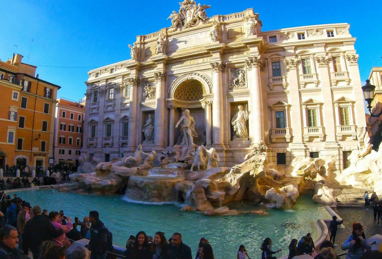 Fontana-di-Trevi-min