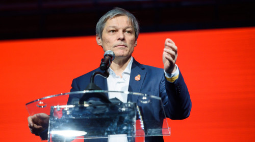 Dacian Cioloș, la PLUS