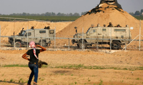 Barieră israeliană în Gaza, zid beton, sârmă ghimpată