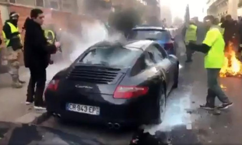veste galbene porsche