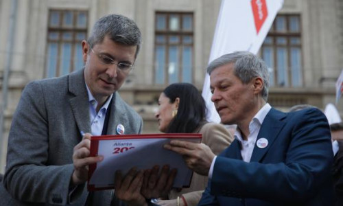 Dan Barna și Dacian Cioloș, USR PLUS