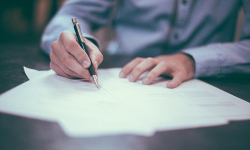 Contract, angajare, candidatură, semnează hârtii, acte