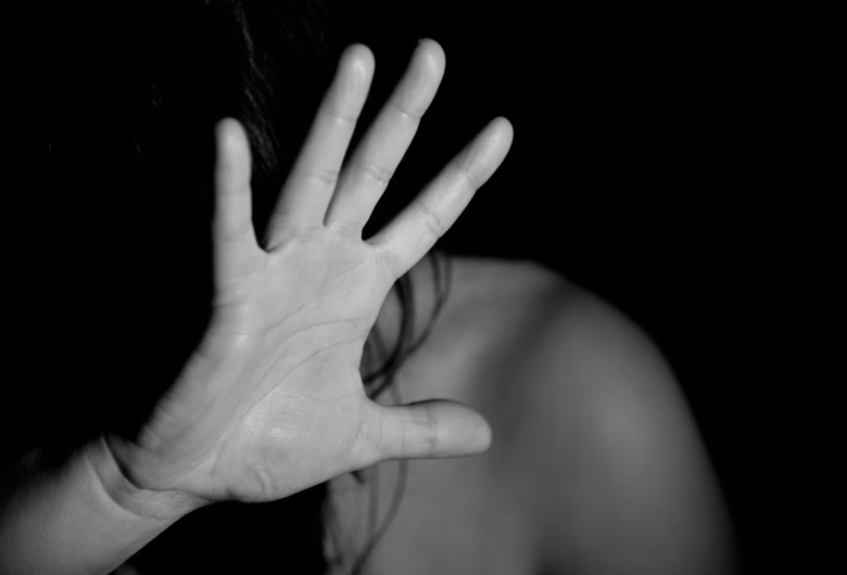 Violență domestică, mână întinsă în apărare