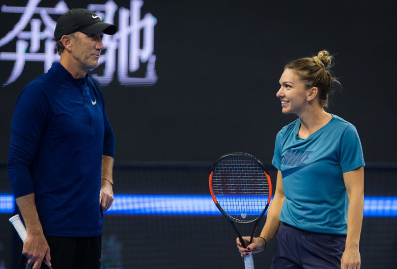 simona-halep-darren-beijing-1400