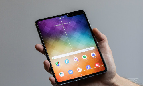 galaxy-fold-verge-broken-screen