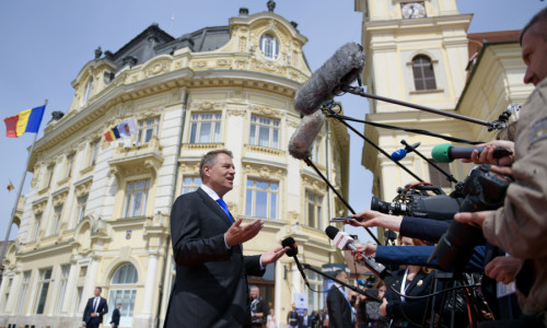 Klaus Iohannis, la Sibiu, cu jurnaliștii