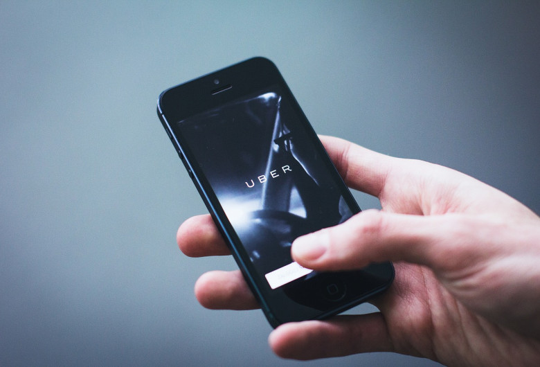 Telefon cu Uber