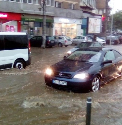 Bucureștiul cu străzi inundate 3