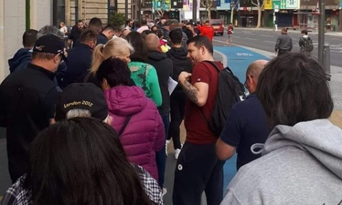 Coadă la o secție de vot din Londra