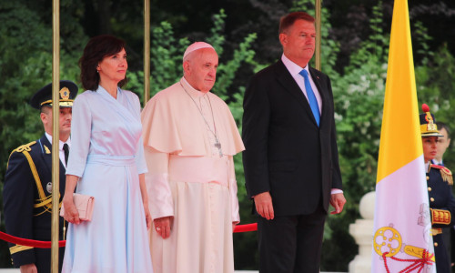 Carmen Iohannis, Papa Francisc și Klaus Iohannis