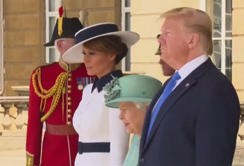 Donald și Melania Trump, în UK cu Regina Elisabeta