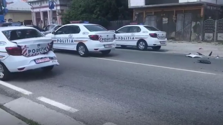 Mașini de Poliție bușite