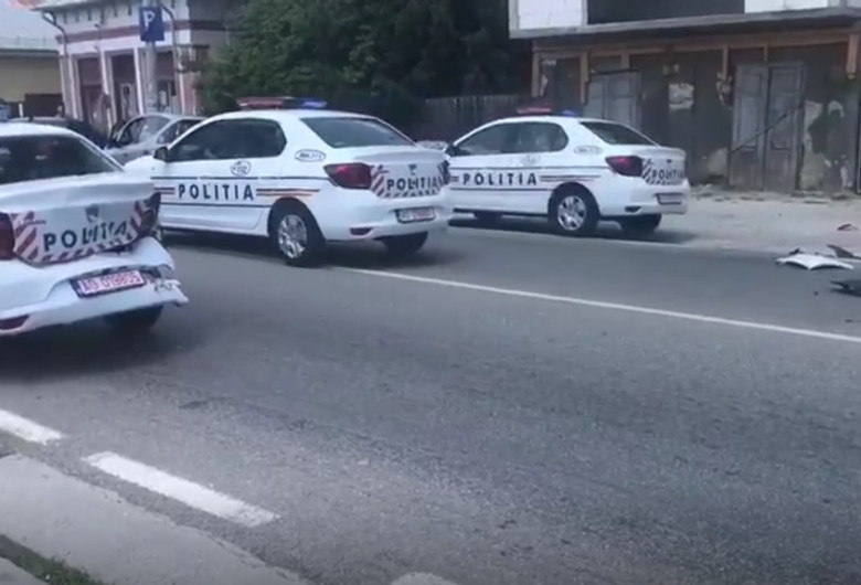 Mașini de Poliție bușite