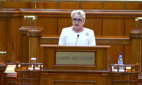 Viorica Dăncilă, la moțiunea de cenzură, în Camera Deputaților