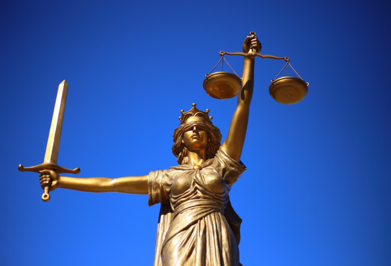 Justiție, judecată, dreptate