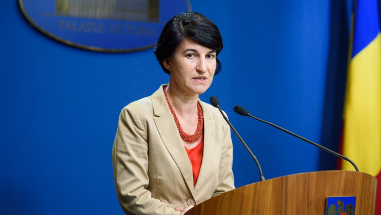 Ministrul-Violeta-Alexandru