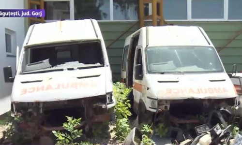Ambulanțe cu piese auto furate