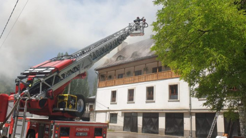 Incendiu la Mănăstirea Râmeț