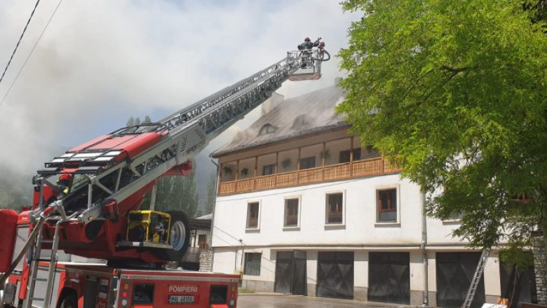 Incendiu la Mănăstirea Râmeț