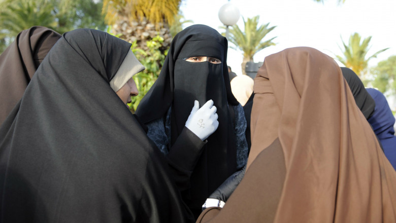 Niqab în Tunisia