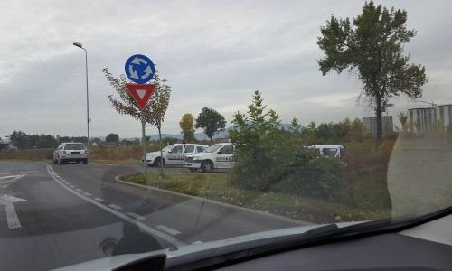 Radarele Poliției în mașini ascunse