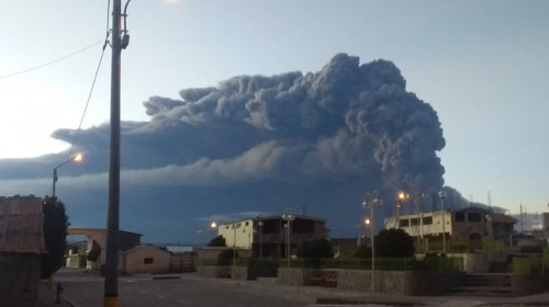 Vulcanul Ubinas din Peru